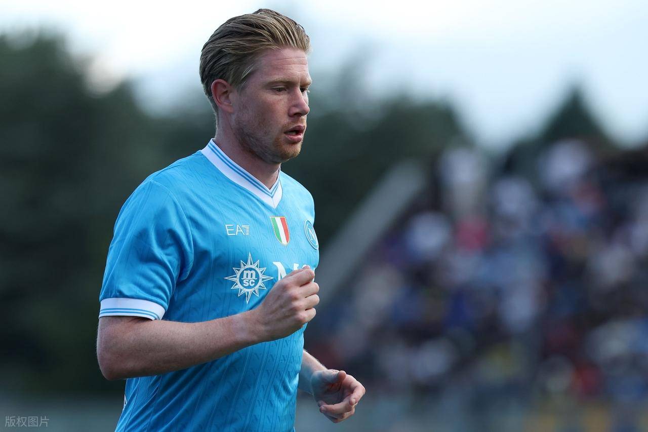 34天只赢1场！阿隆索致敬滕哈赫：都怪裁判，我们走在正确的路上