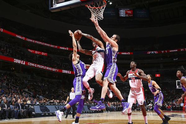 [NBA]常规赛1月11日：黄蜂VS爵士 鲍尔集锦