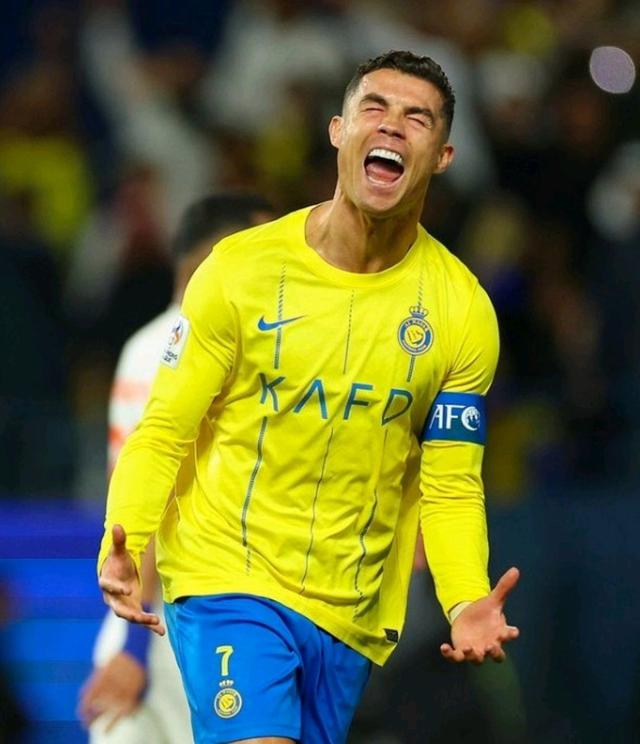 环足奖年度最佳总监候选：坎波斯、爱德华兹&理查德-休斯在列