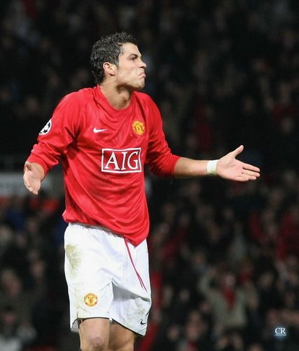 西媒热议亚马尔表现：昨晚真正的18岁新星是埃斯特旺