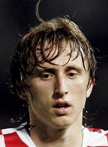 詹姆斯：英格拉姆当年还是个年轻人，如今已是经验丰富的老将