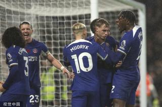 记者：徐彬可能外租葡萄牙，会考虑个人意愿；12月初回国集训